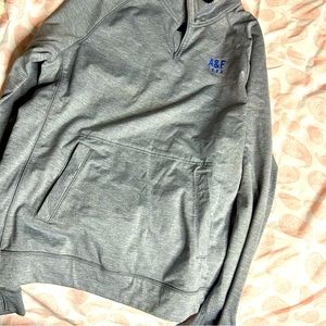 ABERCROMBIE & FITCH Sweatshirt Mens Medium M Heather Gray 1/4-Zip Performance